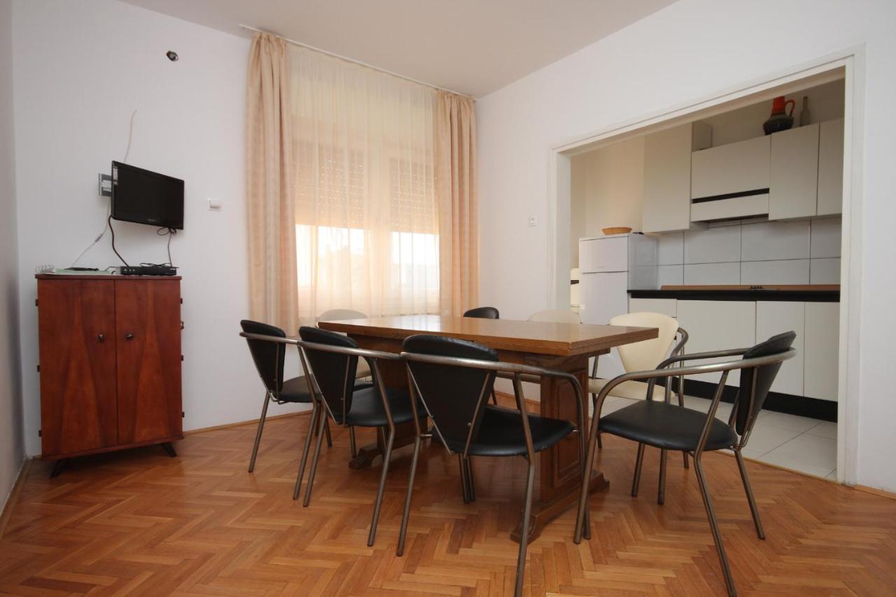 With A Swimming Pool - 3358 Apartment *