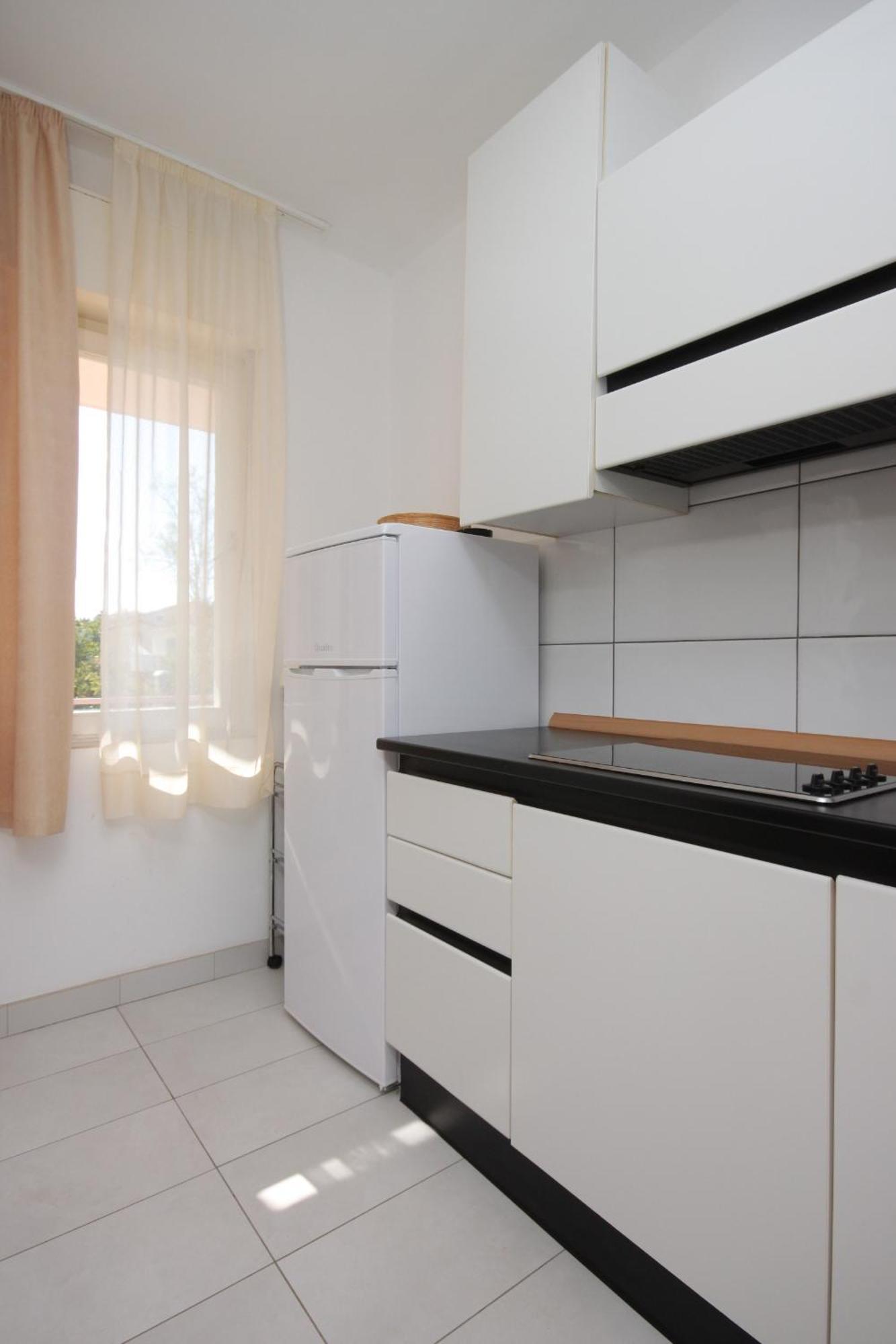 With A Swimming Pool - 3358 Umag