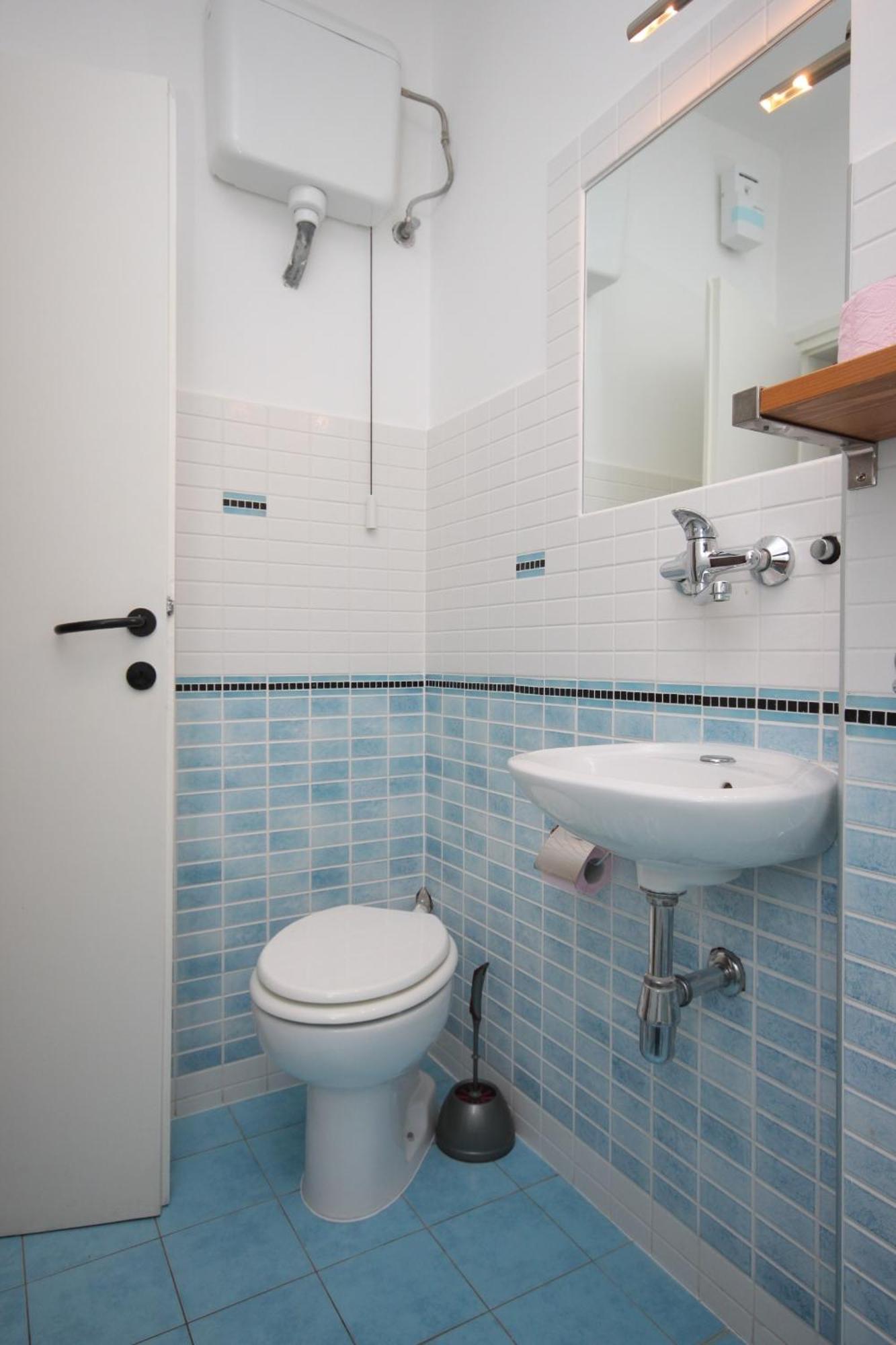 With A Swimming Pool - 3358 Umag